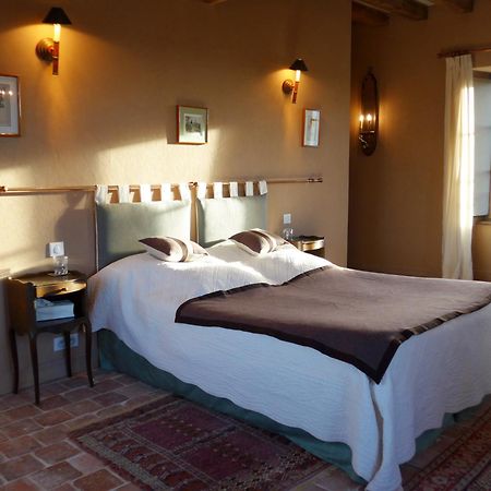Bed and Breakfast Le Prieuré de Loups Saint-Michel-en-Brenne Exterior foto